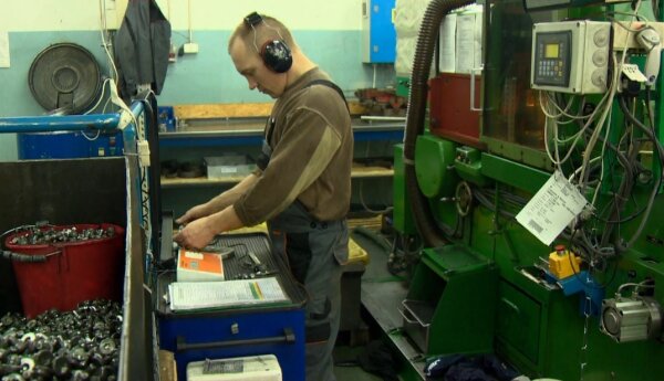 Transporter, gitara basowa i śruba